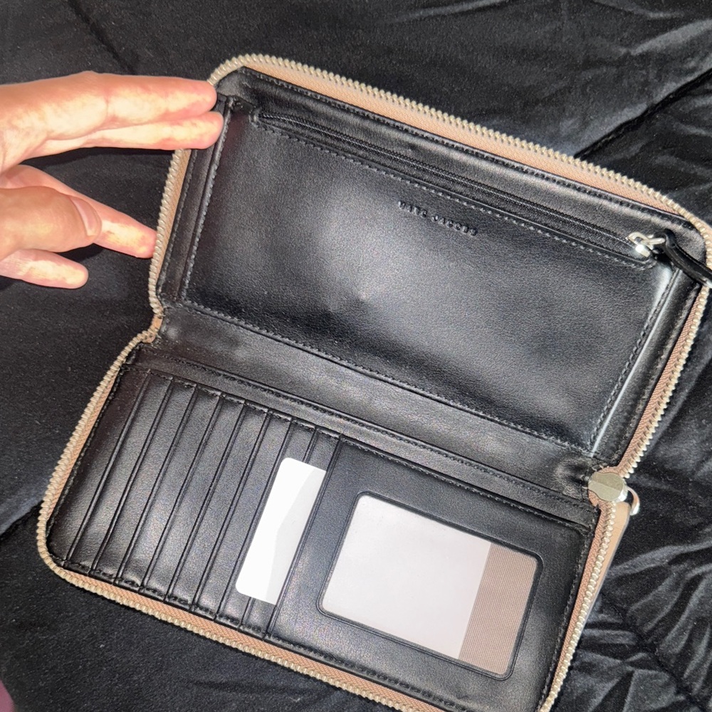 Marc Jacobs womens wallet